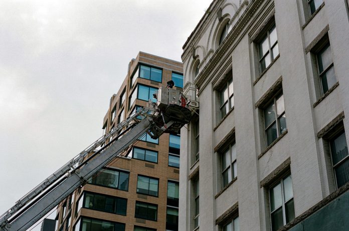 How to Hire a Cherry Picker in London for Safe, Elevated Work