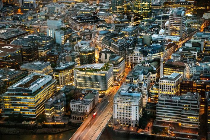 Emerging UK Business Hotspots in 2024: Discover the Best Cities and High-Growth Sectors for Start-Ups and Entrepreneurs