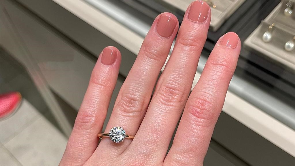 Solitaire Engagement Ring: Find Your Perfect Style