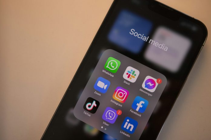 AI for SMM: how artificial intelligence is revolutionizing social media marketing