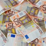 Euro Soars as Confidence in US Dollar Crumbles, Says deVere CEO