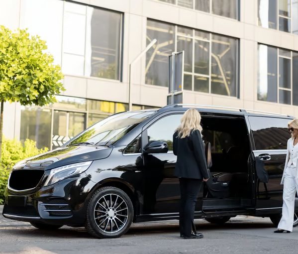 Arriving in Rome, Italy? Choose Budget-Friendly Airport Transfers from any Airport