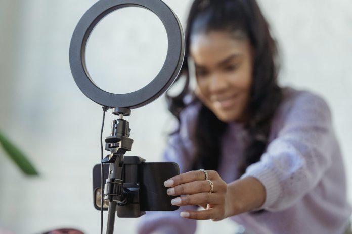 Voice-Over VS Subtitles: Which Suits Your Content?