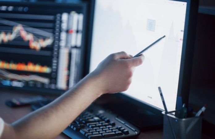 Navigating SaaS Costs & HMRC Compliance: The Unseen Challenge of Cloud Accounting Data for Businesses