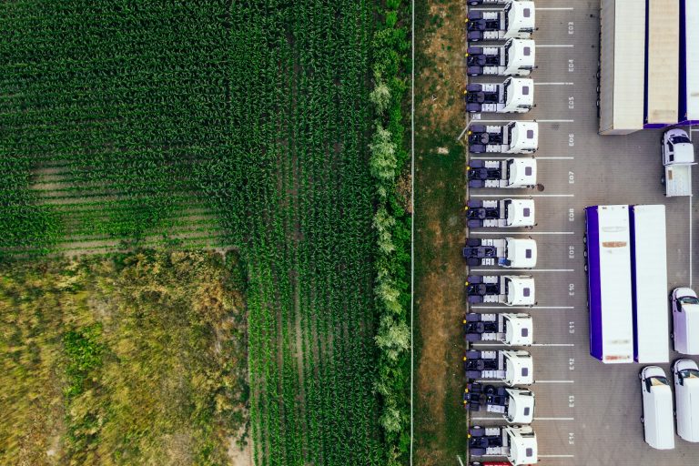 How Fleet Companies Are Leveraging Vehicle Tracking to Increase Productivity in 2025