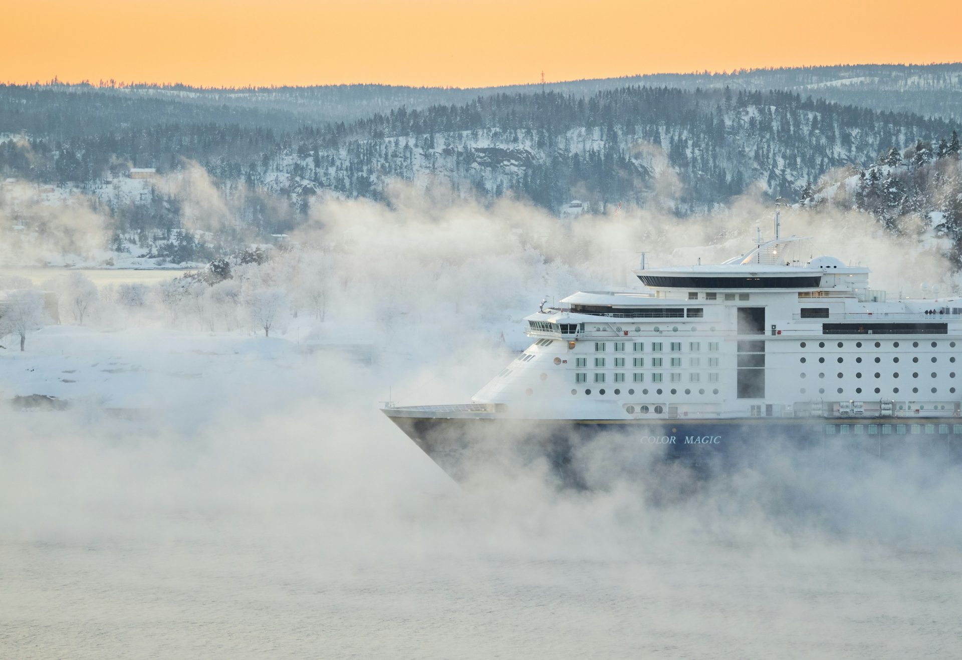 Booking a Polar Cruise: What You Need to Know