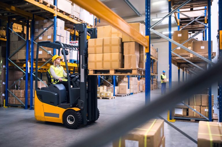 Key Things to Consider When Selecting a Forklift for Your Warehouse