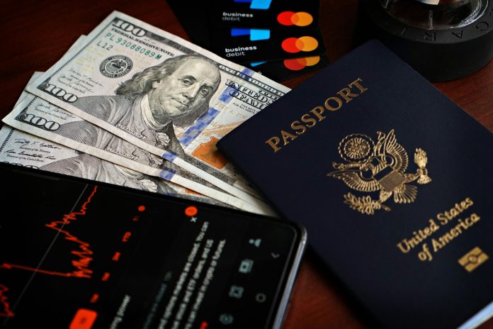Trump’s H-1B Visa Fee Rise Set to Undermine the US While Benefiting India and China