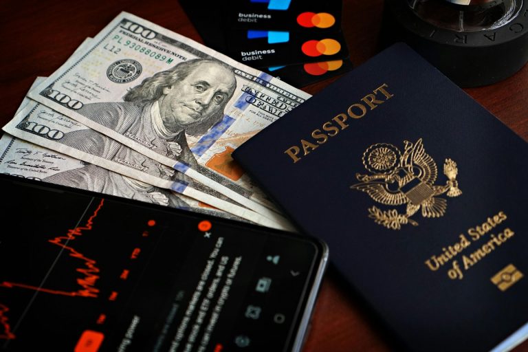 Trump’s H-1B Visa Fee Rise Set to Undermine the US While Benefiting India and China