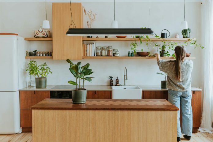 How to Declutter Your Kitchen and Keep It Tidy Effortlessly