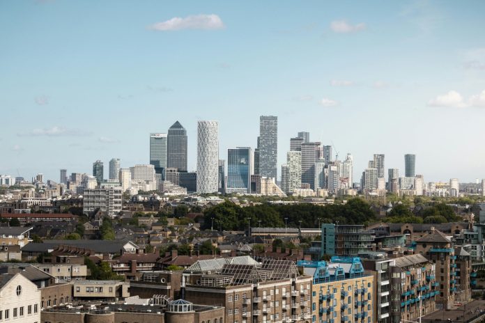 UK Faces Risk of Persistent Inflation, Warns deVere Group CEO