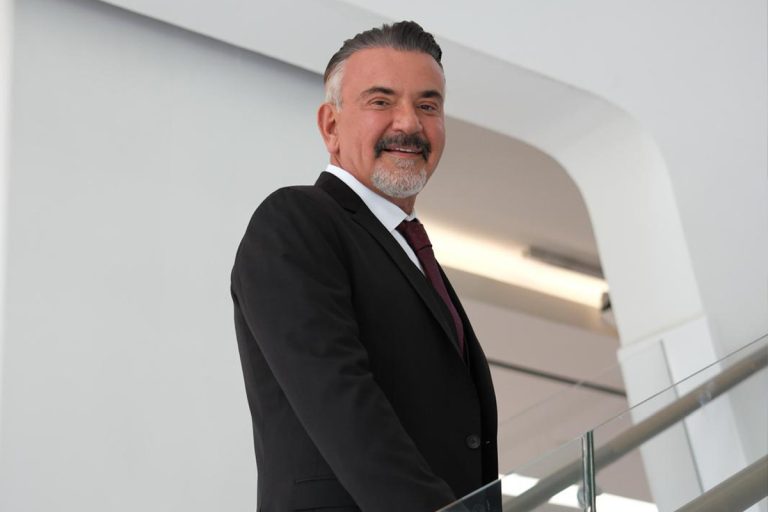 Dr. Koray Erdoğan: “The Long Hair Fue Technique Has Brought a Revolutionary Innovation to Hair Transplantation”