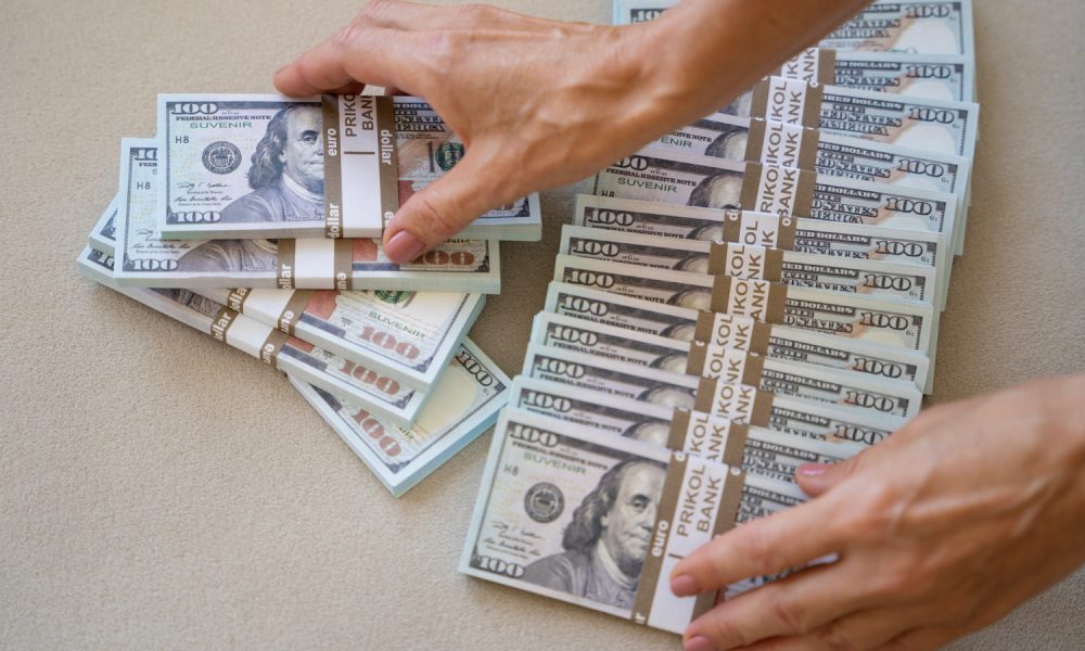 nicola peltz net worth