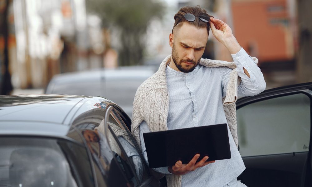 Tesla’s Former Engineer Says Their AI Could Be Lethal on UK Roads