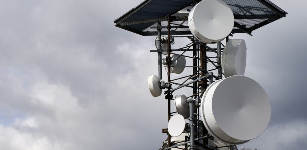 Canada’s New Telecom Rules Could Trip Up Starlink: Starlink Canada Regulation Challenges Loom