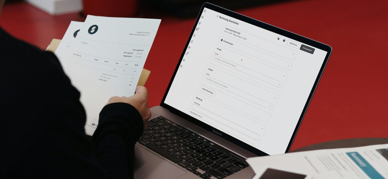 The Small Business Owner's Complete Guide to E-Invoice Software