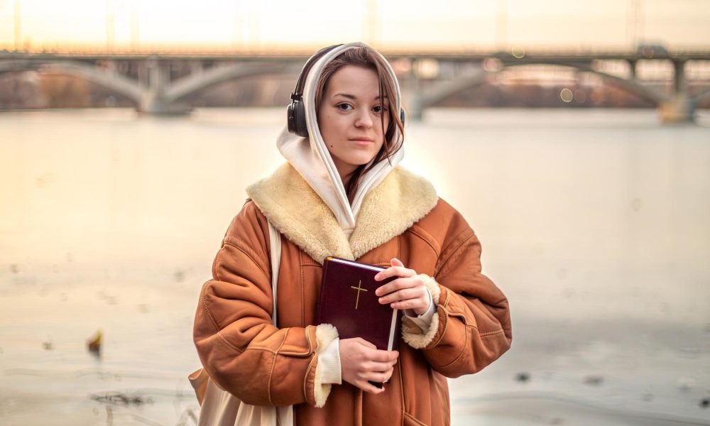 A Canadian Artist Sold Her AI Clone for $50,000—and Now It’s Touring Without Her