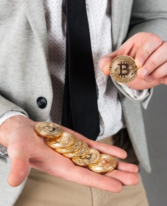 The 'Digital Gold' Myth: Why Bitcoin is Behaving Like a High-Risk Tech Stock