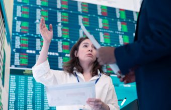 The Dividend Aristocrats Reborn: Why Gen Z is Suddenly Obsessed with Boring, High-Yield Stocks