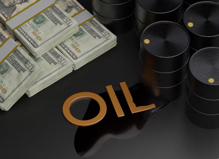 The Economist Who Predicted $110 Oil in 2023 Now Says the Dollar Has Five Years Left as Reserve Currency