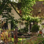 homes with summer houses