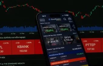 women invest in stocks