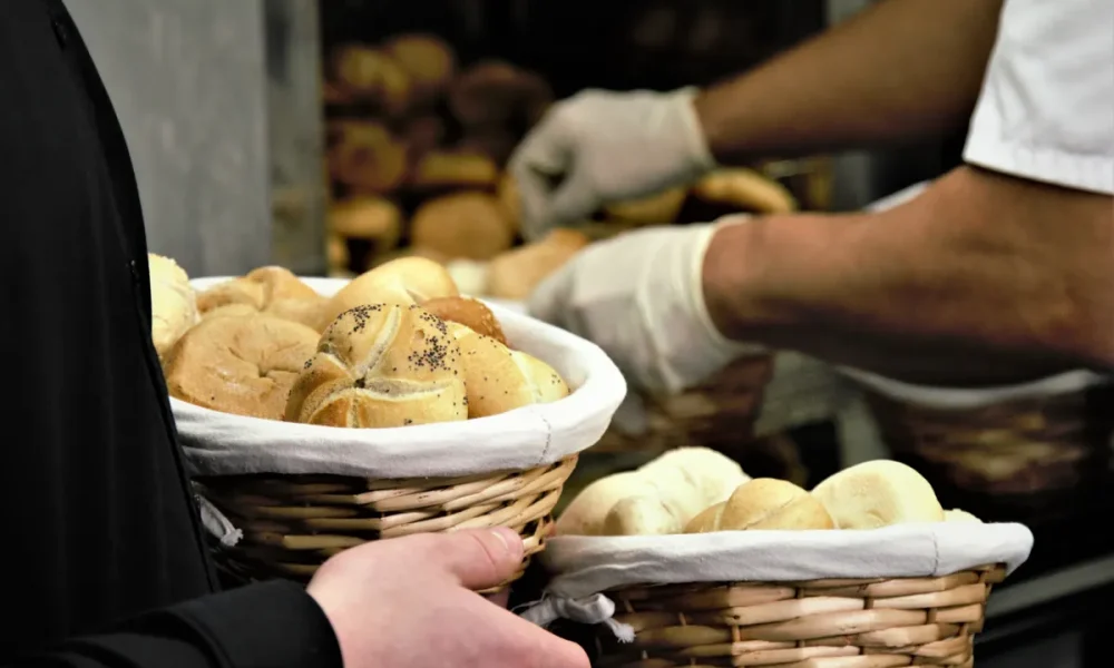 Greggs share value 2026